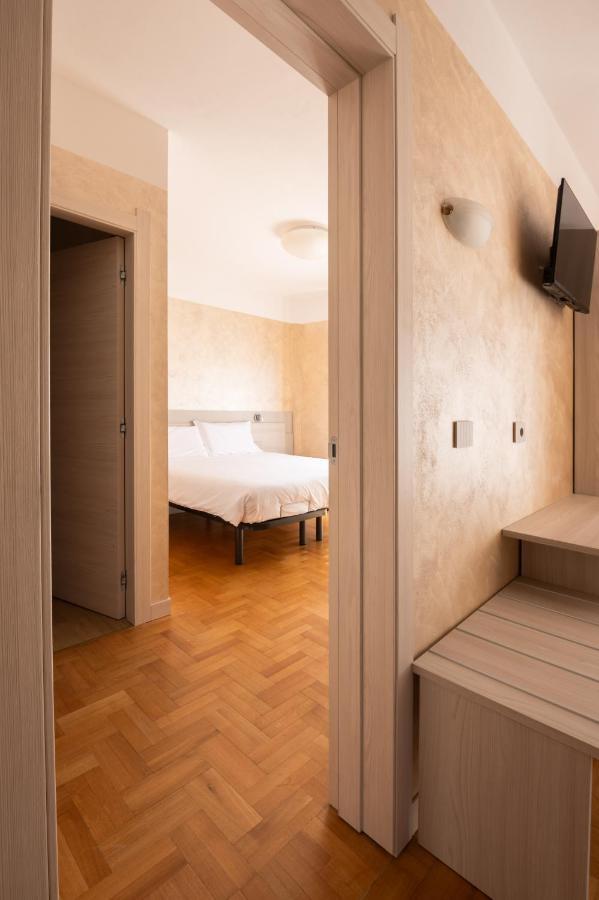 Hotel Vezza Alpine Lodge & Spa Vezza dʼOglio Exteriör bild