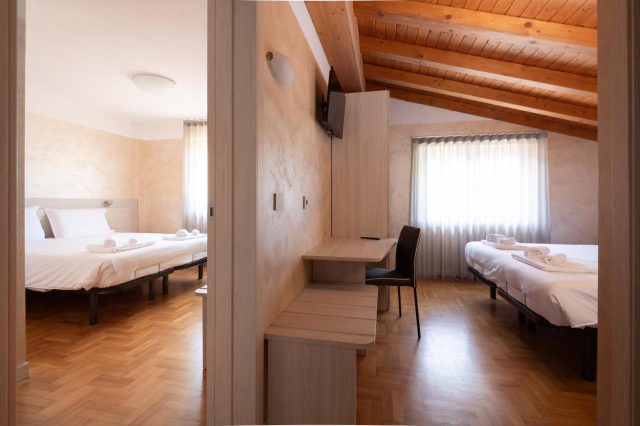 Hotel Vezza Alpine Lodge & Spa Vezza dʼOglio Exteriör bild